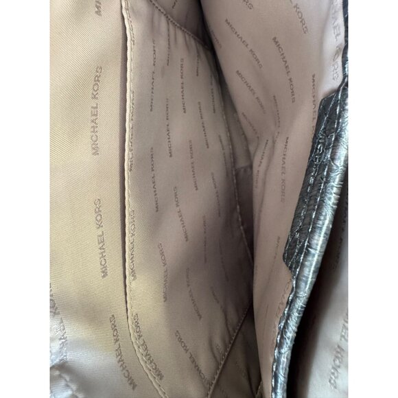 Michael Kors Metallic Snakeskin Crossbody Bag With Adjustable Strap & Chain Deta - Picture 8 of 9